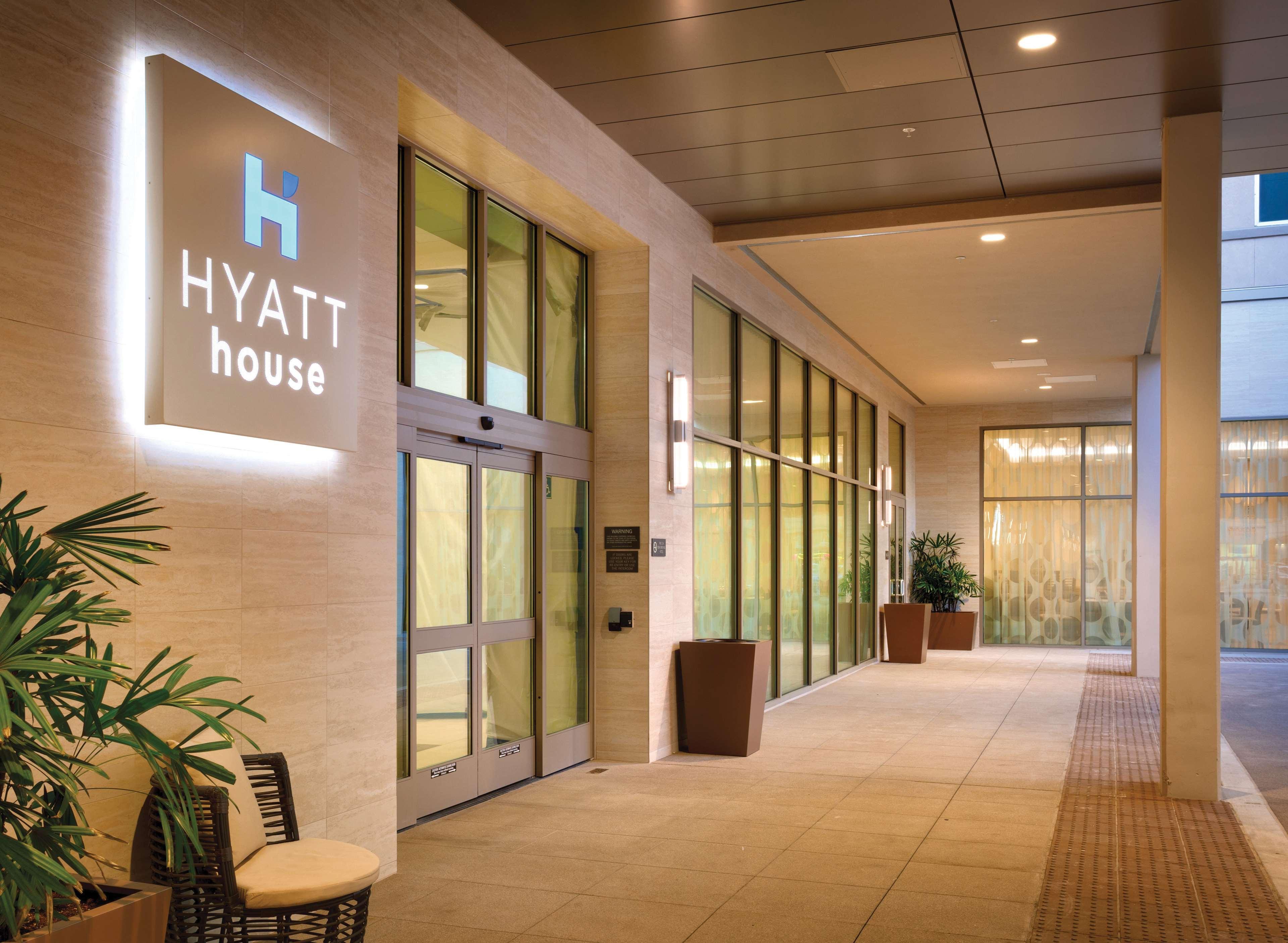 Hyatt House At Anaheim Resort/Convention Center Экстерьер фото
